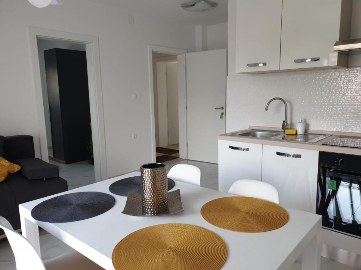 Premium Apartments Adore Novalja Exteriér fotografie