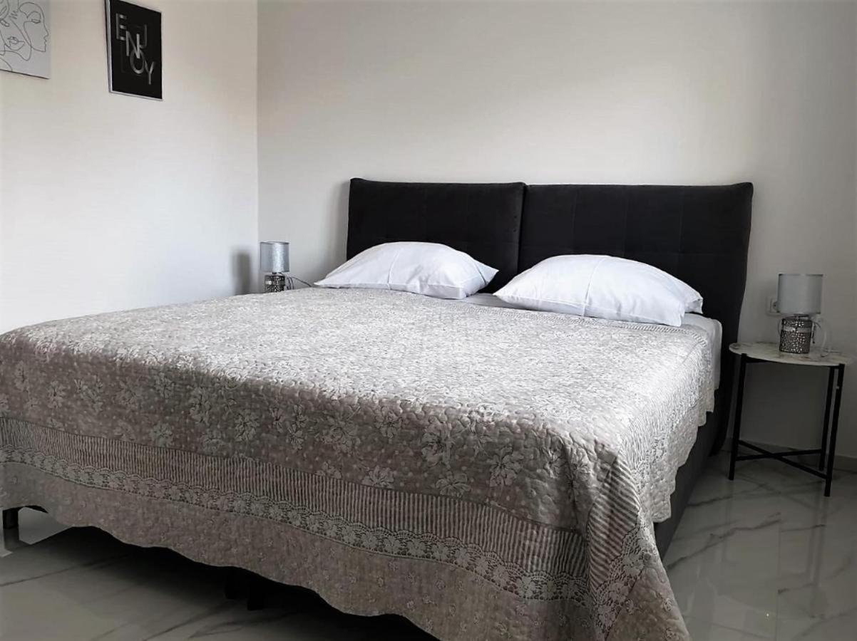 Premium Apartments Adore Novalja Exteriér fotografie